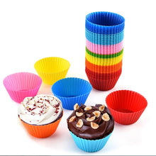 Cupcake baking mould in silicone, reusable.