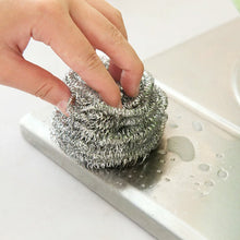 Round stainless steel scrubbers, tough on dirt, 6 pieces