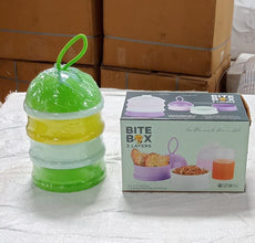 Green lunch box with secure lid design